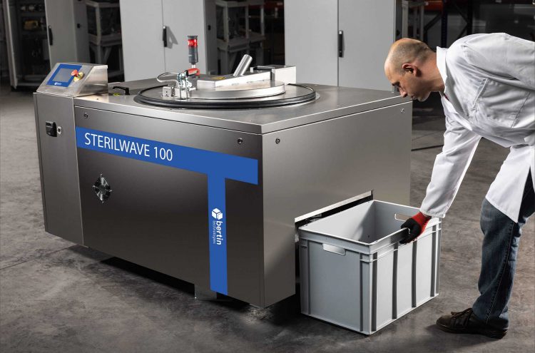 Sterilwave 100, grinding medical waste with rotating blades